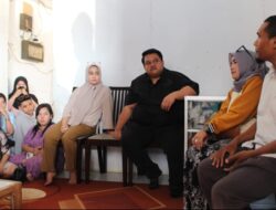 Tidak Biasa, Yudhi-Nirna Door To Door Jemput Aspirasi Warga Kendari