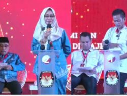 Ketika Kedua Paslon Bupati-Wakil Bupati Majene Singgung Potensi Nilam di Debat Publik