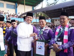 Sekda Ardiansyah Lepas 236 Jemaah Haji Majene, Titip Pesan Begini