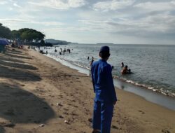 Polairud Polres Polman Amankan Aktivitas Wisata di Pantai Bahari Polewali