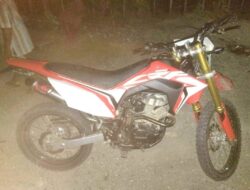 Dikeroyok Lebih dari Lima Orang, Pemuda di Polewali Mandar Brutal Dianiaya – Motor Pelaku Ditinggal di TKP
