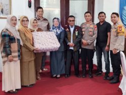 Jejak Kebaikan Melampaui Jarak: Perpisahan Penuh Makna Ibu Samsidar dari Majene