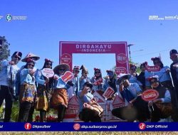 Gubernur Suhardi Duka Lepas Gerak Jalan Kemerdekaan, DKP Sulbar Tampilkan Kekompakan dan Semangat Nasionalisme